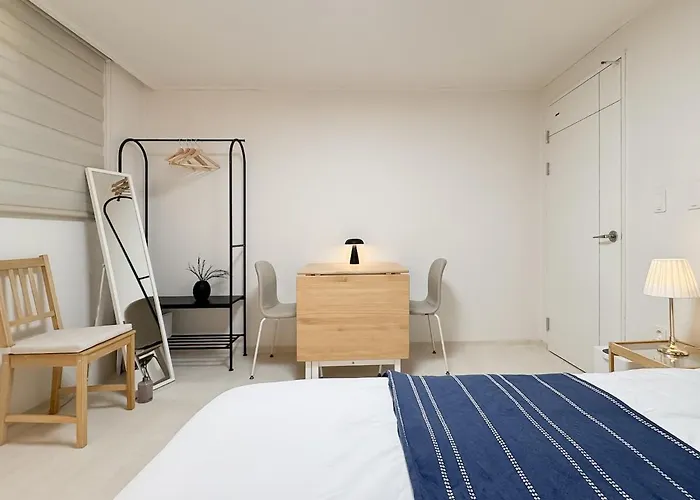 Apartamento New 7 Minute Walk From Seongsu Station, Forest, Yeonmujang-gil, Olive Young N Seul