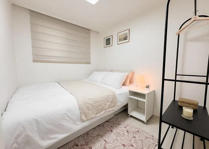 New 7 Minute Walk From Seongsu Station, Forest, Yeonmujang-gil, Olive Young N *