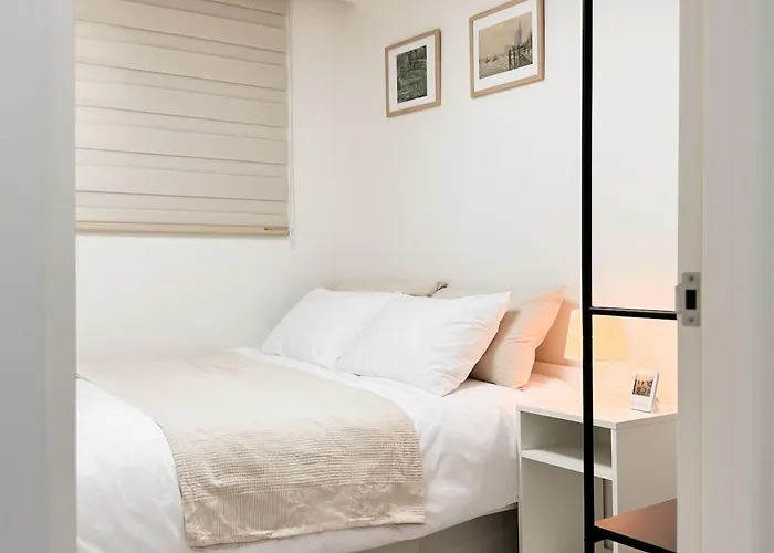 New 7 Minute Walk From Seongsu Station, Forest, Yeonmujang-gil, Olive Young N * Seul