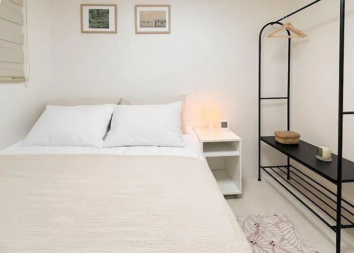 Apartamento New 7 Minute Walk From Seongsu Station, Forest, Yeonmujang-gil, Olive Young N