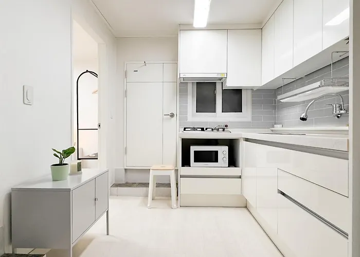 Apartamento New 7 Minute Walk From Seongsu Station, Forest, Yeonmujang-gil, Olive Young N *